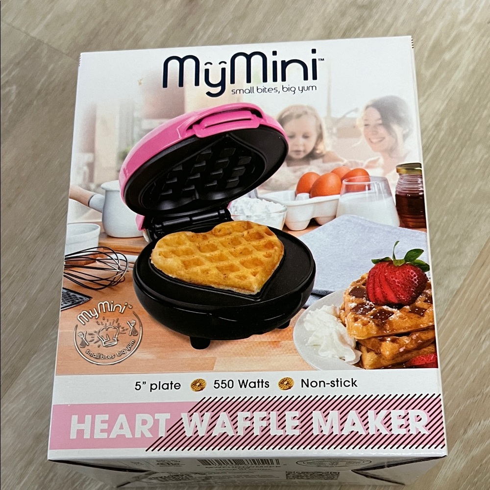 MyMini Heart Waffle Maker - Pink and Black